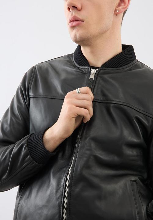 Actual product image Bolongaro Trevor Ma1 Max Bomber (S)