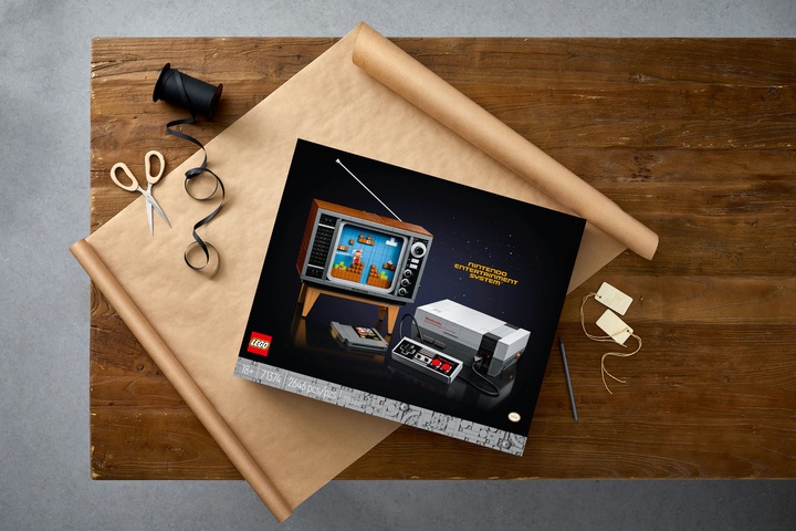Actual product image LEGO Nintendo Entertainment System (71374, LEGO Rare Sets)