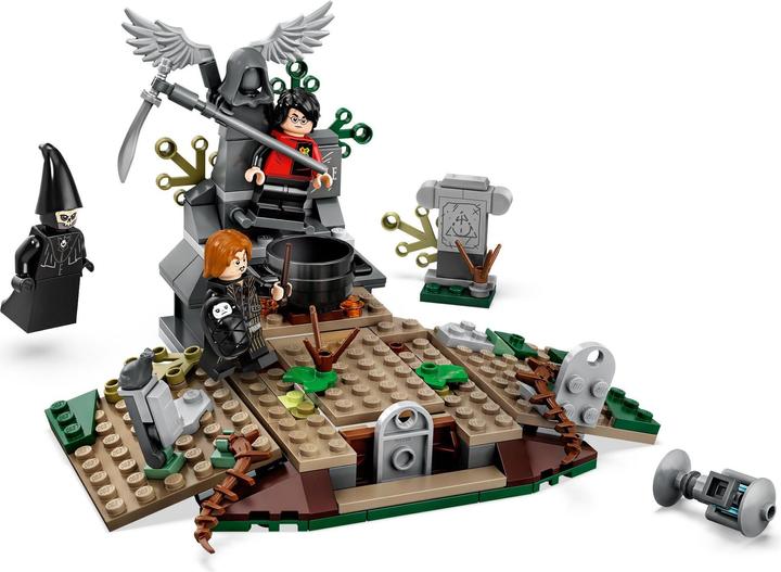 Actual product image LEGO Harry Potter: Duel at the cemetery (75965, LEGO Harry Potter)