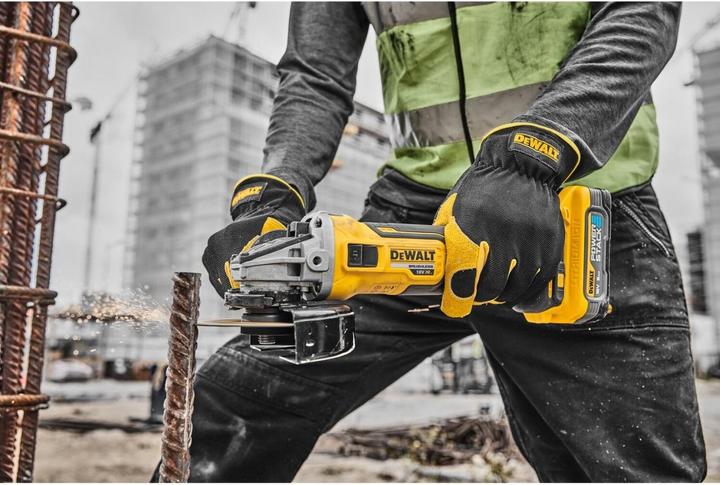 Actual product image DeWalt DCG405H2T-QW accu haakse slijper 18V Li-ion (125 mm)