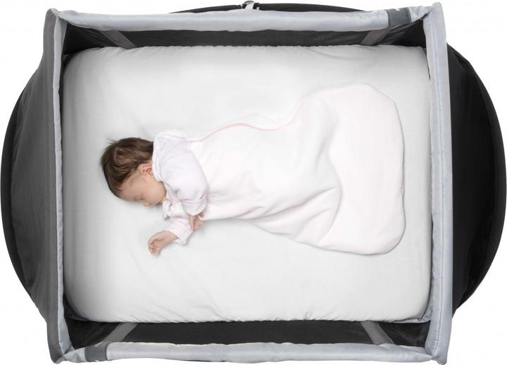 Actual product image AeroMoov instant travel bed (60 x 120 cm)
