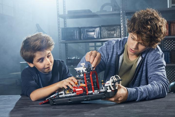 Produktbild LEGO Luftkissenboot (42076, LEGO Technic)