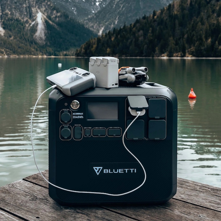 Actual product image Bluetti AC200 Max (2048 Wh, 28.10 kg)