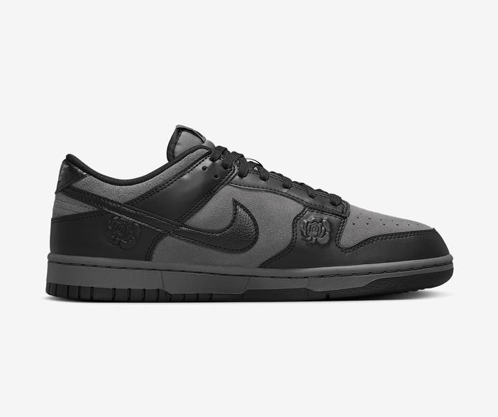 Image du produit Nike Dunk Low - Black Roses - maat 36 (36)