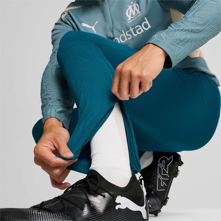 Actual product image Puma OM Training Pants (S)