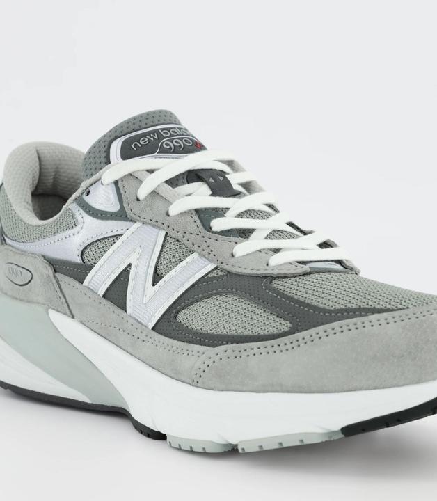 Produktbild New Balance Sneaker "M 990 MiUS v6 Core" grau (44)