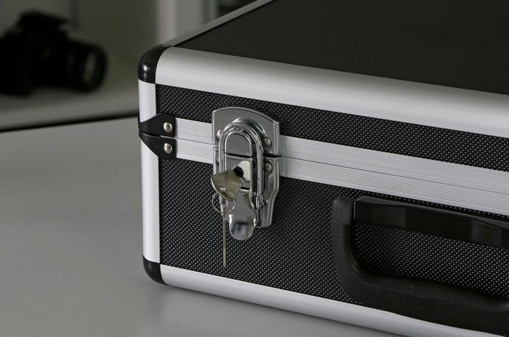 Actual product image Peaktech P 7305 Aluminium carrying case (1 pieces)