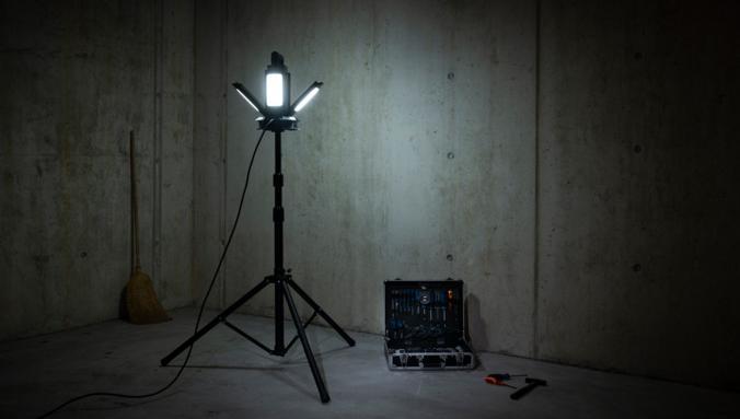 Actual product image Steffen Telescopic stand 108.8cm to 200cm