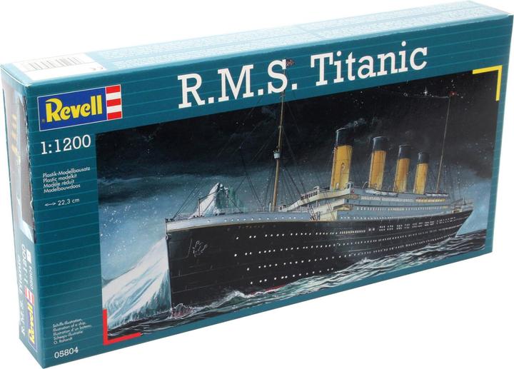 Actual product image Revell R.M.S. Titanic 1/1200