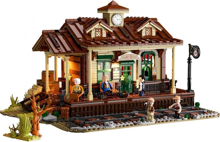 Funwhole West Train Station