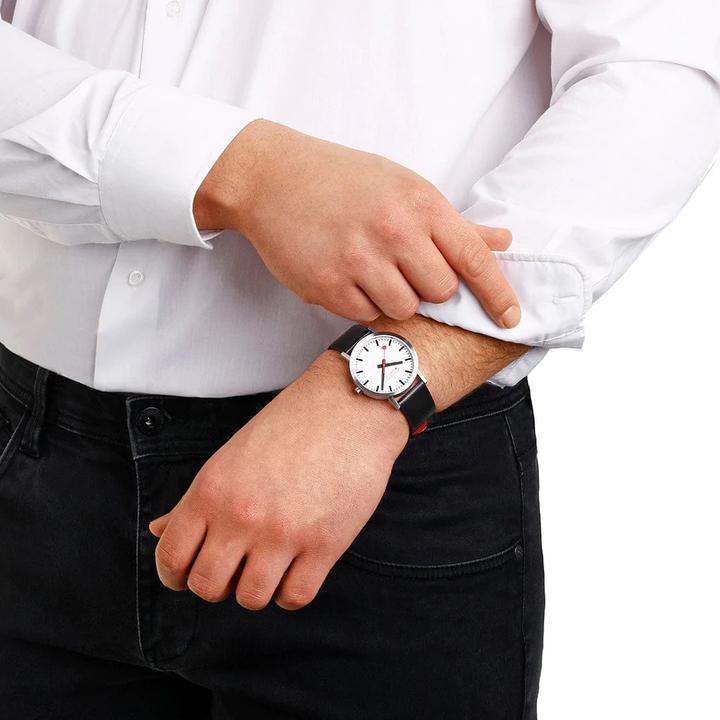 Immagine prodotto Mondaine Classic - Vegan gebürstet (Orologio da polso analogico, Fatto in Svizzera, 40 mm)