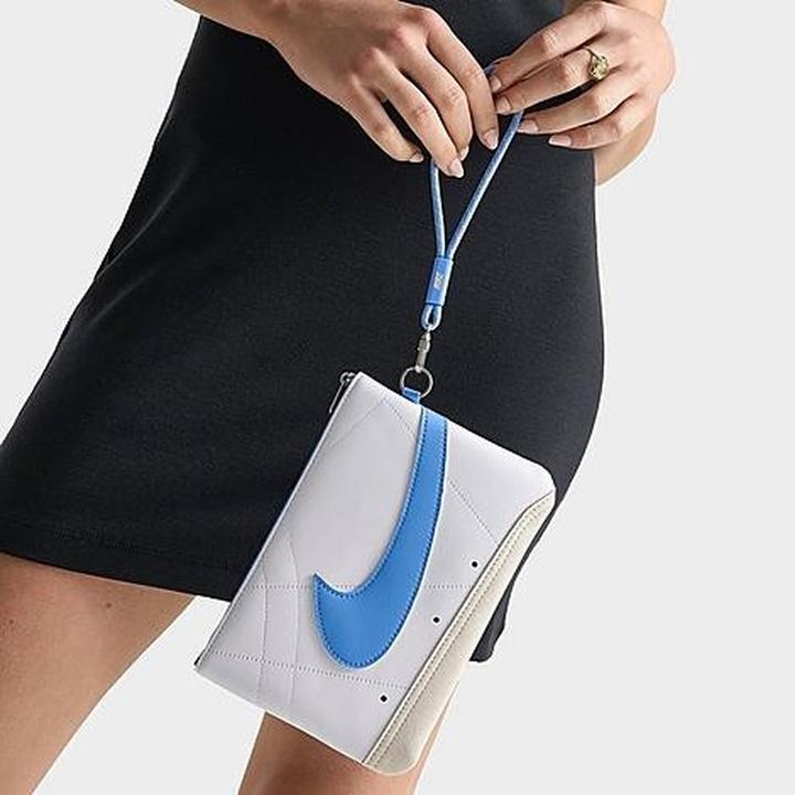 Actual product image Nike Icon Blazer Wristlet Large