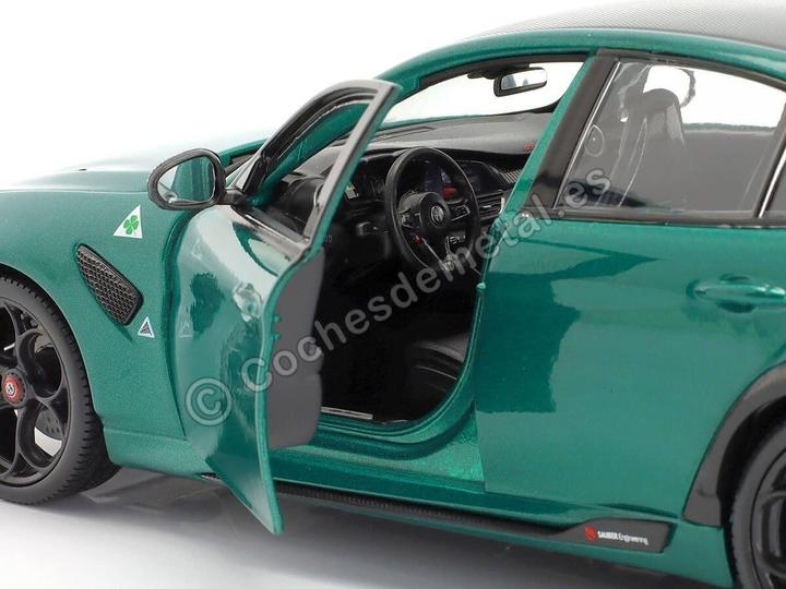 Actual product image Bburago 928814.004 bburago- Alfa Romeo Giulia GTA 20020 1:18 verde
