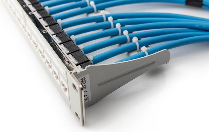 Produktbild Digitus Kabel teleinformatyczny instalacyjny kat.6A, U/FTP, Dca, drut, AWG 23/1, LSOH, 100m ofoliowany Niebi (U/FTP, CAT6a, 100 m)