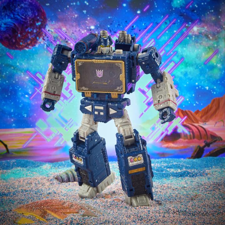 Actual product image Transformers Toy Generations Legacy 17.5 cm tall Voyager Soundwave action figure, for kids a