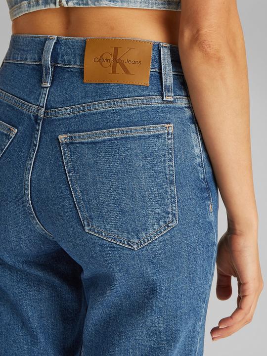 Actual product image Calvin Klein Jeans Mom Jean (W25/L28)