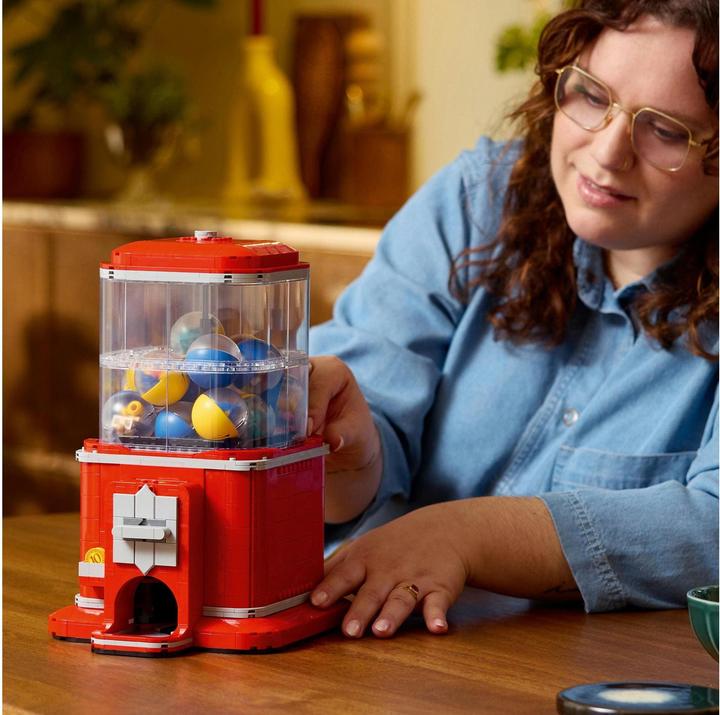 Produktbild LEGO Spielzeugautomat mit Minifiguren (21358, LEGO Ideas)