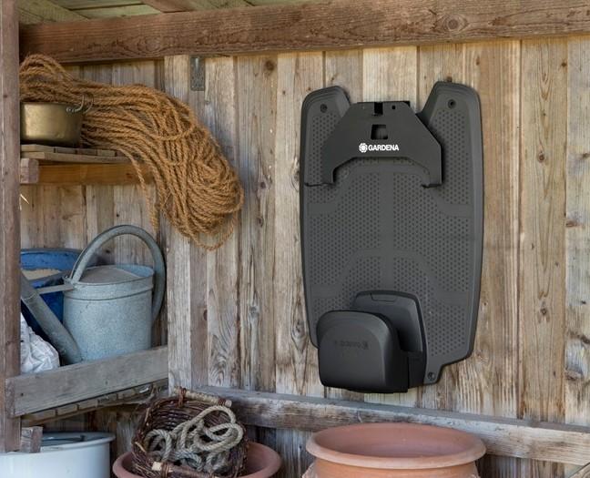 Actual product image Gardena Wall mount (Mowing robot, Garden machinery storage)