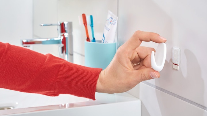 Actual product image tesa Powerstrips