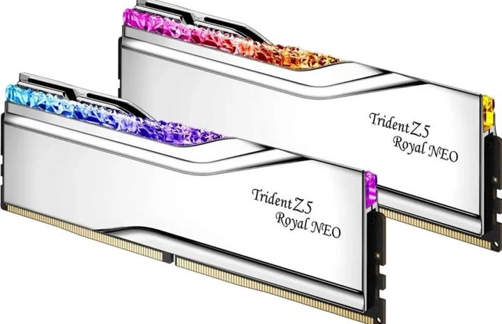 Produktbild G.Skill DIMM 32 GB DDR5-6400 (2x 16 GB) Dual-Kit (silber, F5-6400J3239G16GX2-TR5NS, TZ5 Royal Neo, INTEL XMP (2 x 16GB, 6400 MHz, DDR5-RAM, DIMM)