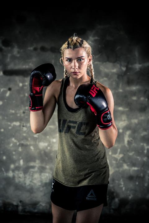 Image du produit UFC Gant d'entraînement Contender Muay Thai Style (14 OZ)