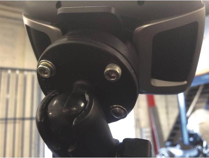 Produktbild RAM Mounts Motorrad-Kotflügel mit runder Pfote - 4 Löcher