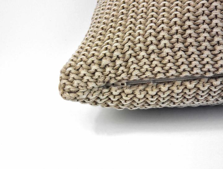 Nielsen Nika (50 x 50 cm)