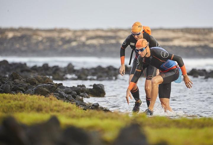 Actual product image Mizuno Neoprene Swim Cap (XS)
