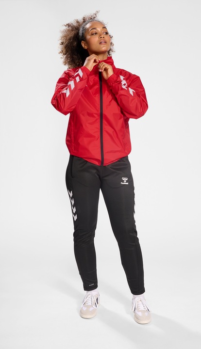 Actual product image hummel Core Xk Spray Jacket (L)