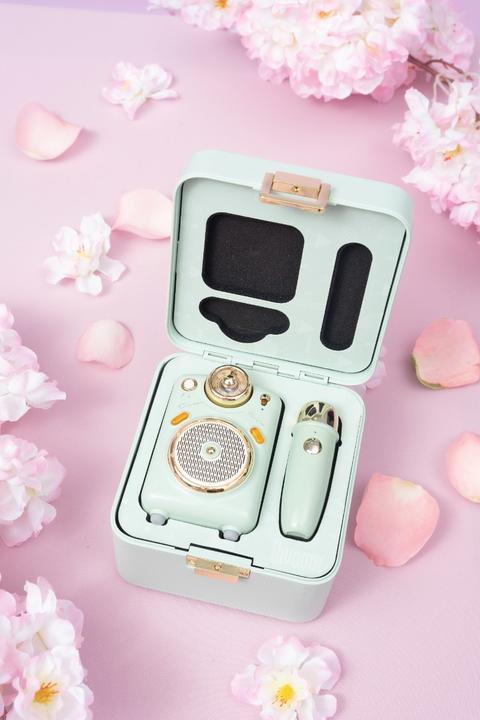 Actual product image Divoom Fairy-OK (6 h, Rechargeable battery operated)