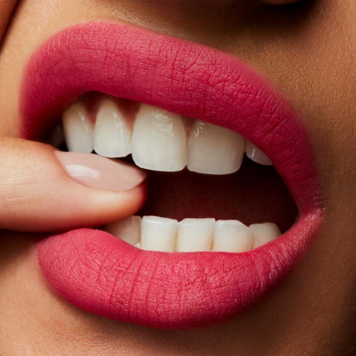 Actual product image MAC Cosmetics Powder Kiss (Case In Love)