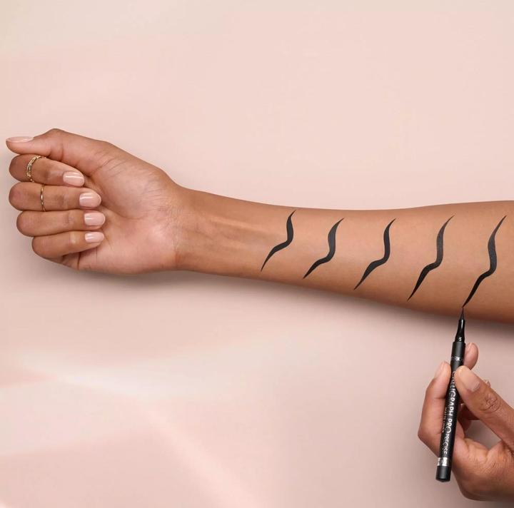 Image du produit Catrice Calligraph Pro Precise 20H Matte Liner (010 Noir intense)