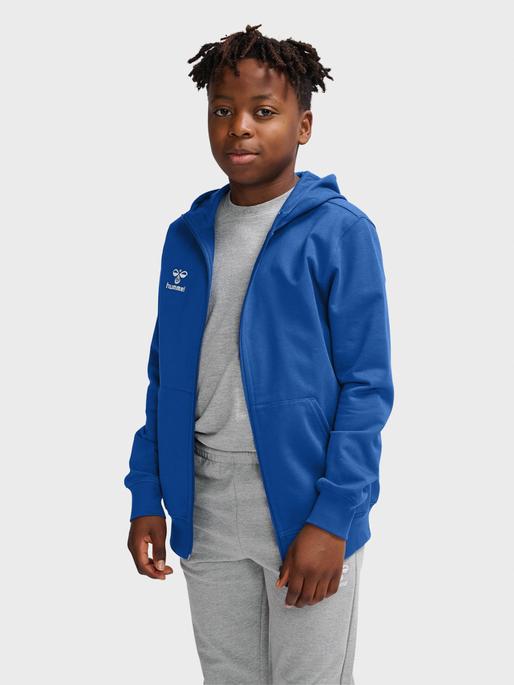 Actual product image hummel Hmlgo 2.0 Zip Hoodie Kids (164)