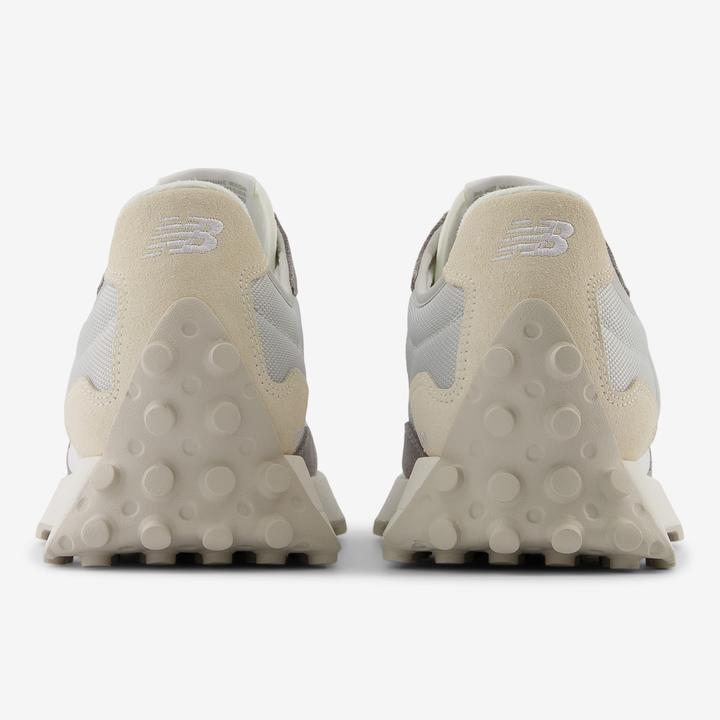 Produktbild New Balance U327FF (44.5)