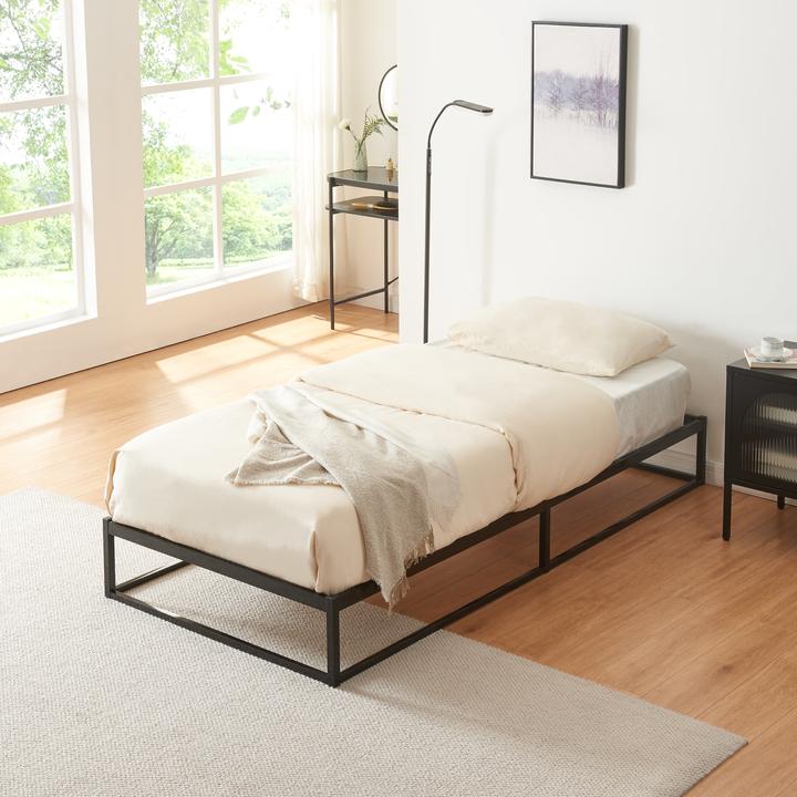 Immagine prodotto En.Casa Letto in metallo Trerunta con materasso 90 x 200 cm in acciaio nero (90 x 200 cm)