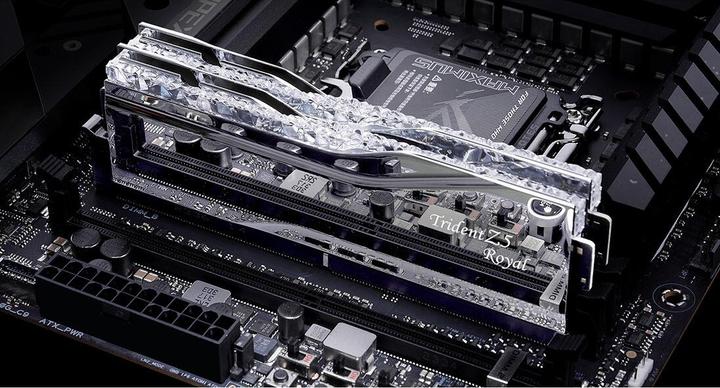 Image du produit G.Skill Trident Z5 Royal (2 x 24 Go, 8000 MHz, RAM DDR5, DIMM)
