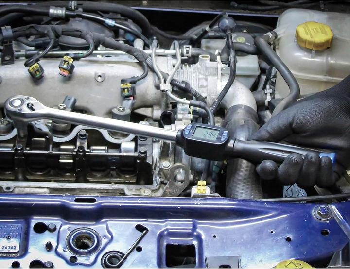 Image du produit BGS Clé dynamométrique digitale empreinte carré mâle 12,5 mm (1/2") 40 - 200 Nm (1/2", 40 Nm, 200 Nm)