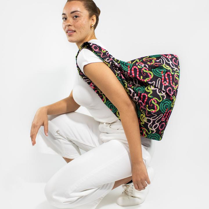 Actual product image Kind Bag Medium Bag Sizzling Snakes