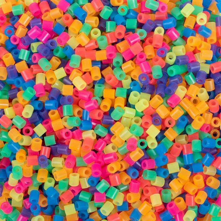 Actual product image Playbox Bügelperlen im Eimer - neon 5000 Stück