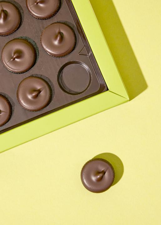 Image du produit KoRo Bio dunkle Rundpralinen mit Pistazienmus-Füllung (160 g)