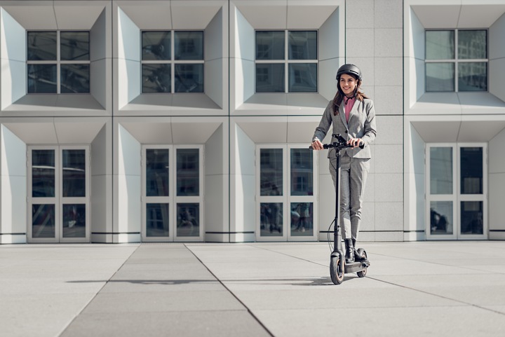 Produktbild Segway-Ninebot KickScooter MAX G30 (25 km/h, 65 km, 350 W)
