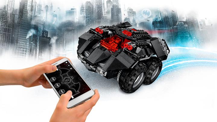 Produktbild LEGO App-Gesteuertes Batmobile (76112, LEGO DC)
