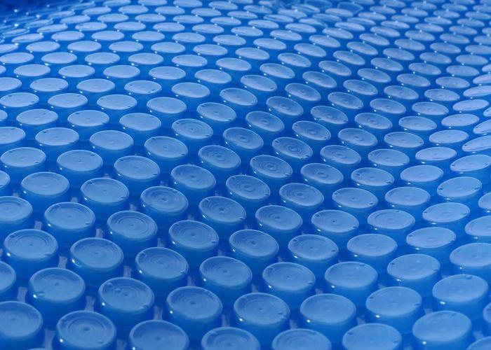 Produktbild Swisshandel24 Pool-Abdeckung Wärmeplane Abdeckplane Solarplane Solarabdeckung, Stärke: 400 µm - rund 3,66m blau