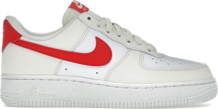 Blanc, ivoire pâle, Université de Red, Voile