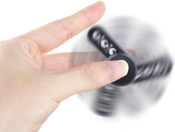 Immagine prodotto FidgetSpinner Steelpearls Tri Hand Spinner