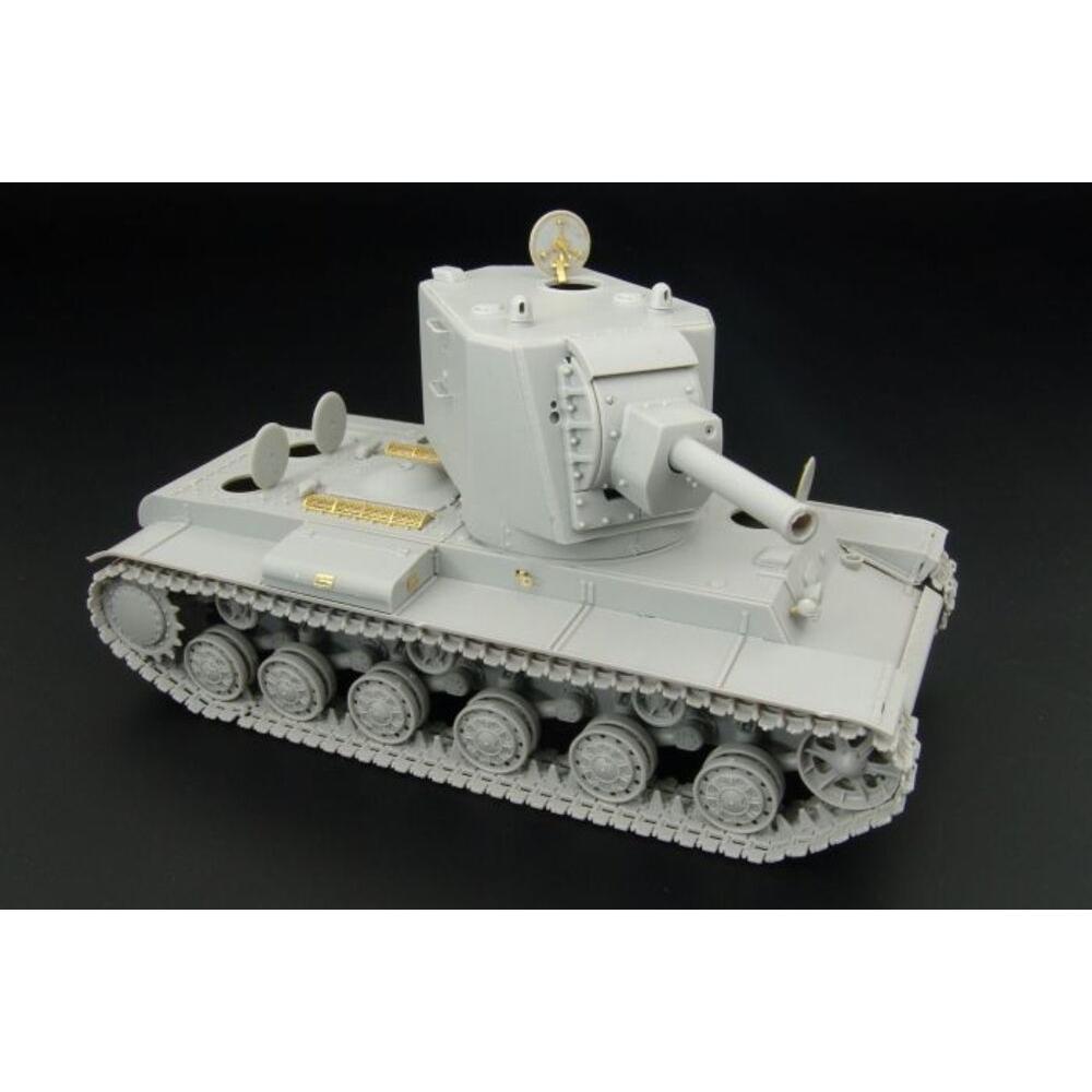 Hauler KV-2 Early (Hobbyboss)