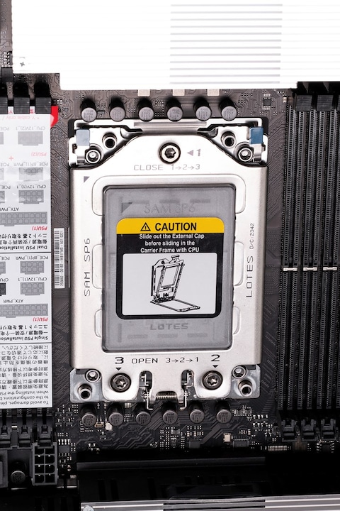 Image du produit ASUS PRO WS WRX90E-SAGE SE (sTR5, AMD WRX90, SSI EEB)