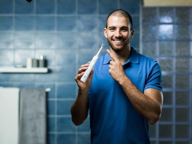 Produktbild Oral-B Genius 8000S (Oszillierende Zahnbürste)