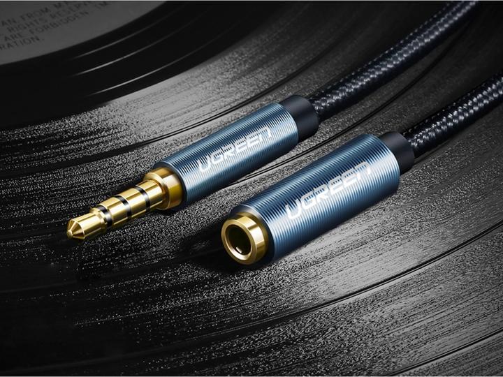 Produktbild Ugreen 3.5mm Klinke – 3.5mm Buchse (2 m, Verlängerung)
