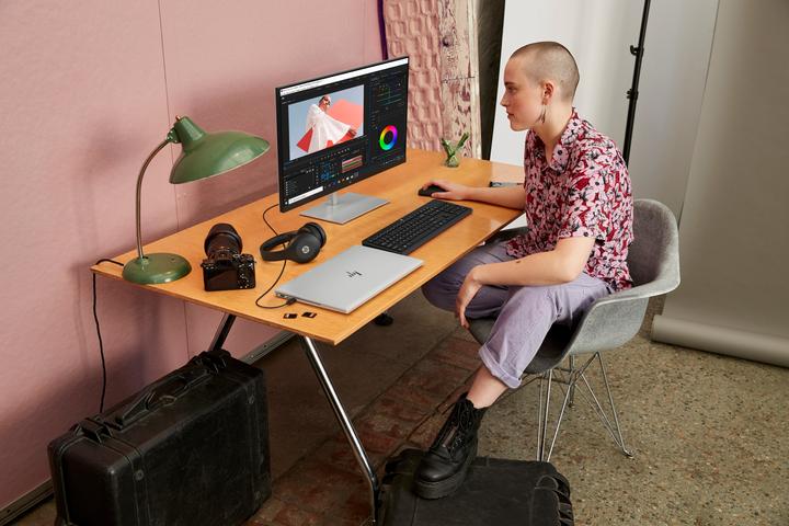 Productafbeelding HP 230 - Toetsenbord en muis - draadloos - AZERTY - België - voor 21, 22, 24, 27 Pavilion 24 (BE, Draadloze)